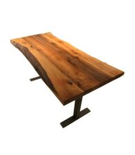 Mat Siyah Metal Ayaklı Ceviz Yemek Masası