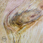 Assos 1008 Çizgili Çam Gövde Dokulu Yüzey Mantar Sehpa Takımı